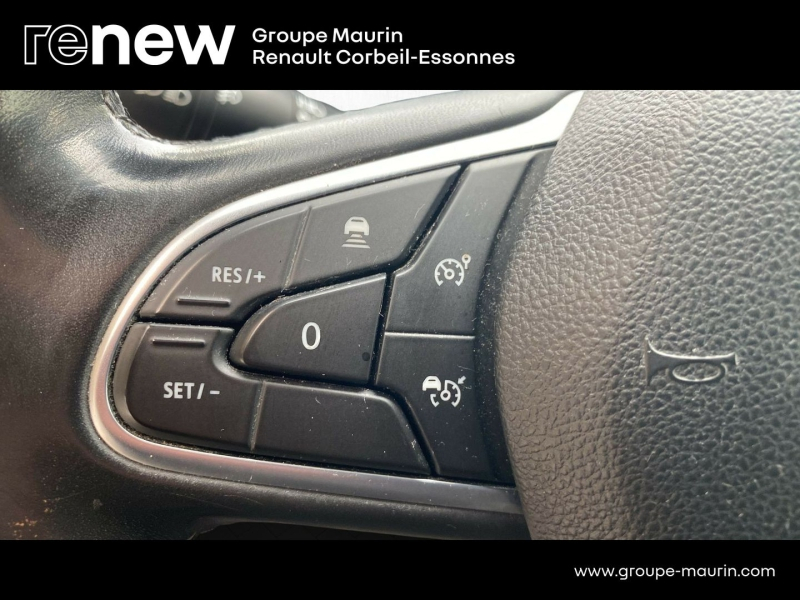 Photo 17 de l’annonce de RENAULT Megane d’occasion à vendre à CORBEIL-ESSONNES