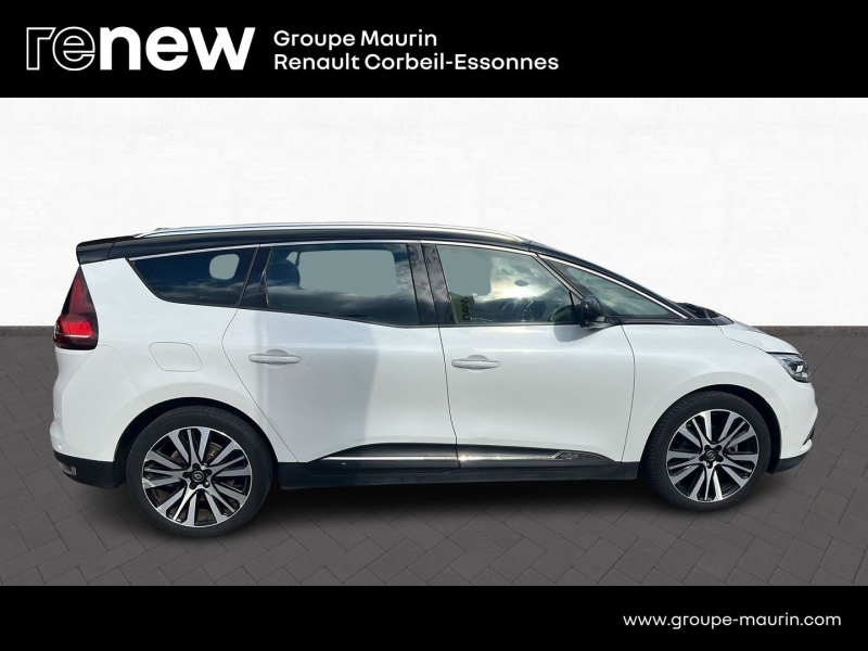 Photo 4 de l’annonce de RENAULT Grand Scenic d’occasion à vendre à CORBEIL-ESSONNES