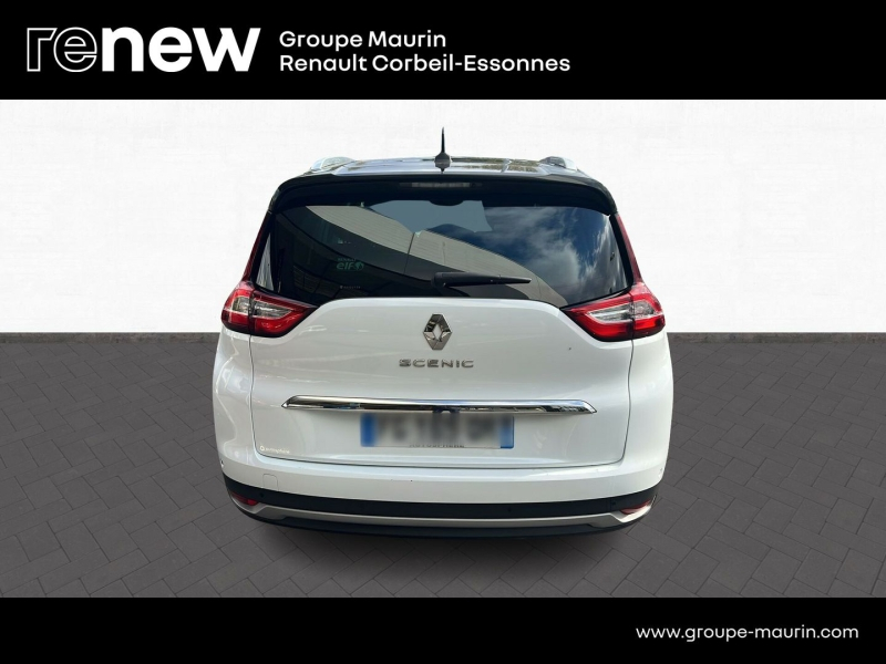 Photo 6 de l’annonce de RENAULT Grand Scenic d’occasion à vendre à CORBEIL-ESSONNES