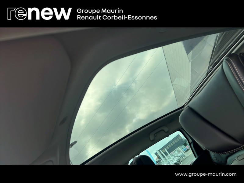 Photo 16 de l’annonce de RENAULT Grand Scenic d’occasion à vendre à CORBEIL-ESSONNES