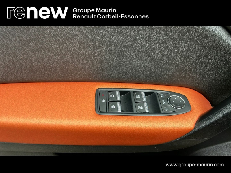 Photo 12 de l’annonce de RENAULT Captur d’occasion à vendre à CORBEIL-ESSONNES