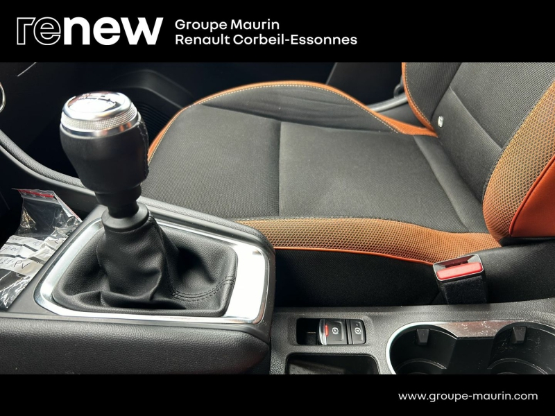 Photo 16 de l’annonce de RENAULT Captur d’occasion à vendre à CORBEIL-ESSONNES