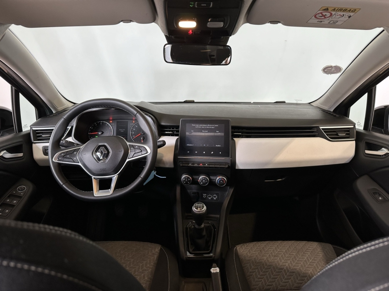 Photo 8 de l’annonce de RENAULT Clio d’occasion à vendre à CHENNEVIÈRES-SUR-MARNE