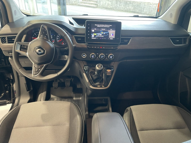 Photo 9 de l’annonce de RENAULT Kangoo d’occasion à vendre à CHENNEVIÈRES-SUR-MARNE