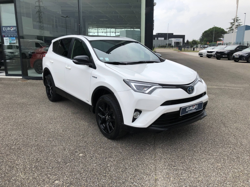 Photo 11 de l’annonce de TOYOTA RAV4 d’occasion à vendre à Fréjus