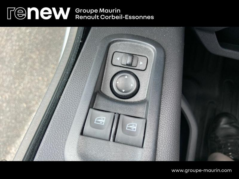 Photo 18 de l’annonce de RENAULT Master Fg VUL d’occasion à vendre à CORBEIL-ESSONNES