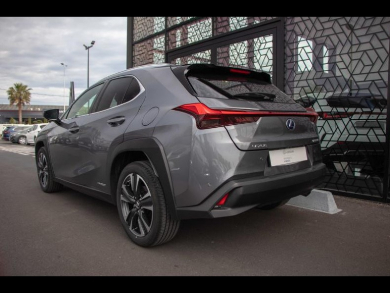 Photo 3 de l’annonce de LEXUS UX d’occasion à vendre à LATTES