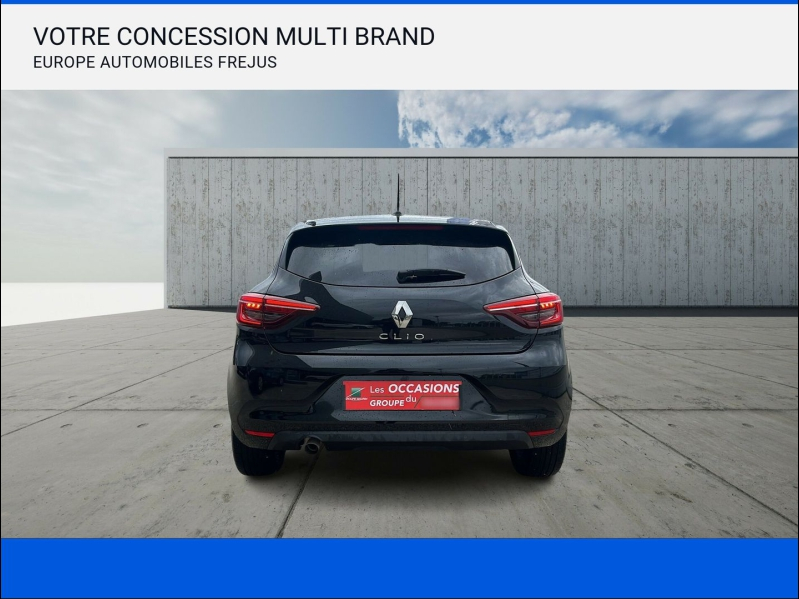 Photo 3 de l’annonce de RENAULT Clio d’occasion à vendre à Fréjus