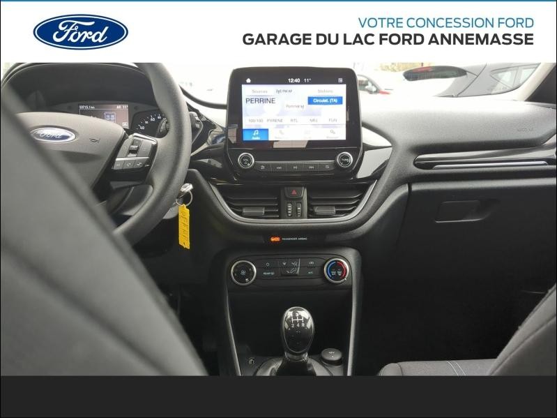 Photo 7 de l’annonce de FORD Fiesta d’occasion à vendre à ANNEMASSE