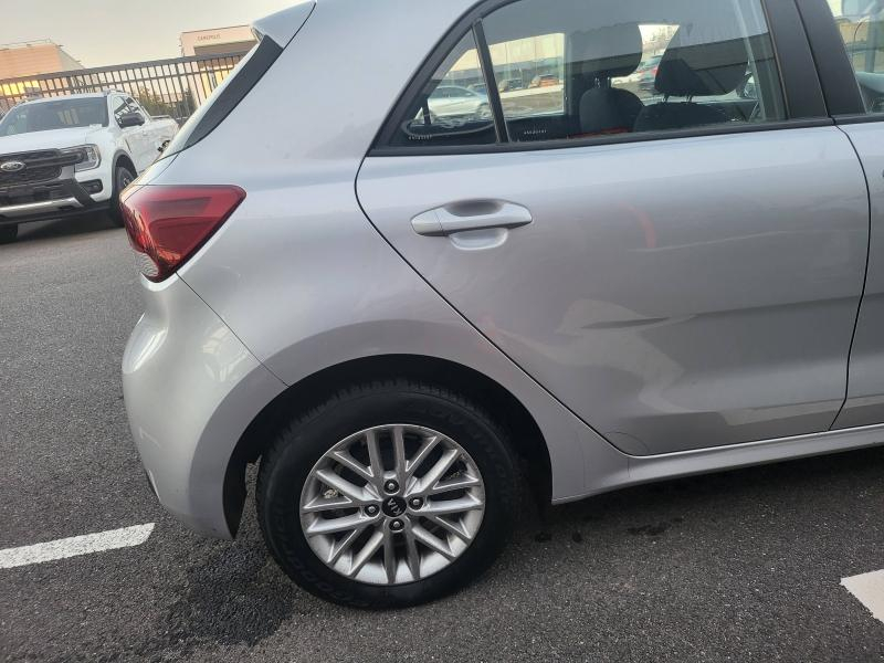 Photo 6 de l’annonce de KIA Rio d’occasion à vendre à FRÉJUS