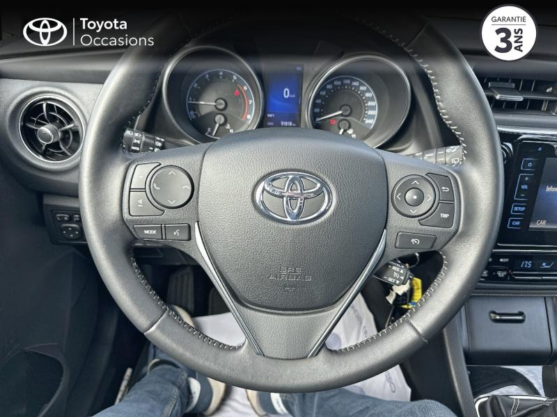 Photo 13 de l’annonce de TOYOTA Auris d’occasion à vendre à AUBIÈRE