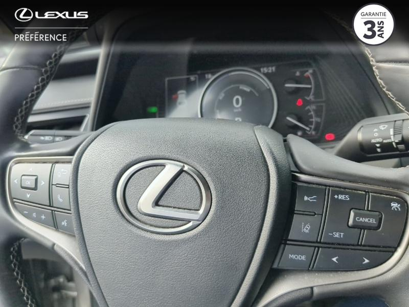 Photo 20 de l’annonce de LEXUS UX d’occasion à vendre à LATTES