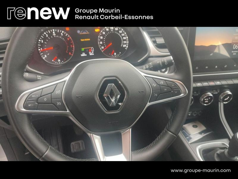 Photo 16 de l’annonce de RENAULT Captur d’occasion à vendre à CORBEIL-ESSONNES