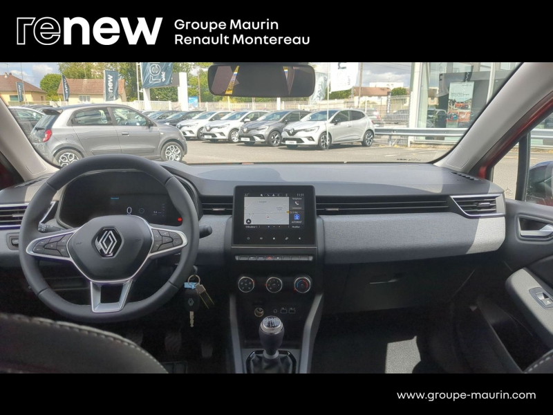 Photo 8 de l’annonce de RENAULT Clio d’occasion à vendre à VARENNES SUR SEINE