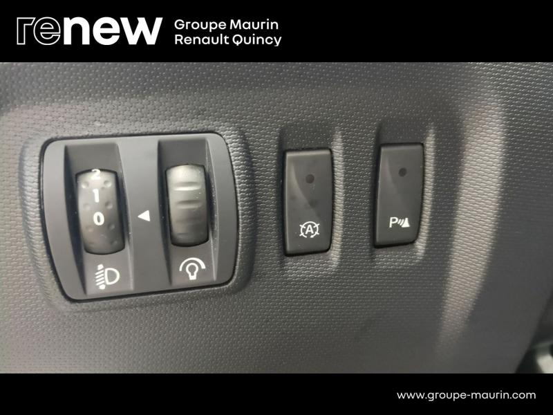 Photo 11 de l’annonce de RENAULT Captur d’occasion à vendre à QUINCY-SOUS-SÉNART