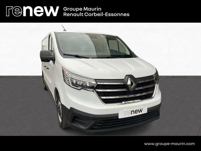 Photo 3 de l’annonce de RENAULT Trafic Fg VUL d’occasion à vendre à CORBEIL-ESSONNES