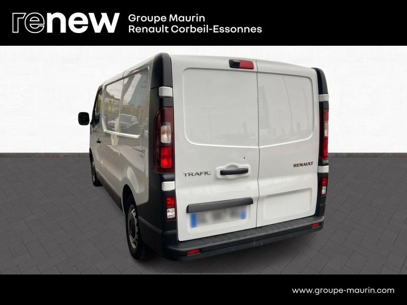 Photo 7 de l’annonce de RENAULT Trafic Fg VUL d’occasion à vendre à CORBEIL-ESSONNES