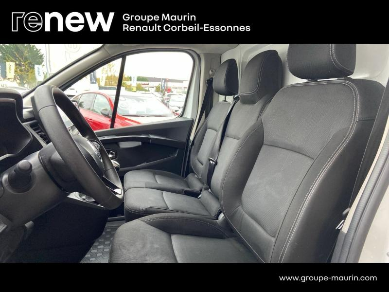 Photo 10 de l’annonce de RENAULT Trafic Fg VUL d’occasion à vendre à CORBEIL-ESSONNES