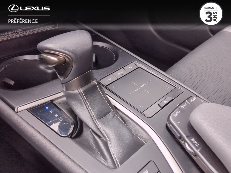 Photo 19 de l’annonce de LEXUS UX d’occasion à vendre à LATTES