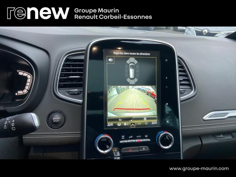 Photo 11 de l’annonce de RENAULT Grand Scenic d’occasion à vendre à CORBEIL-ESSONNES