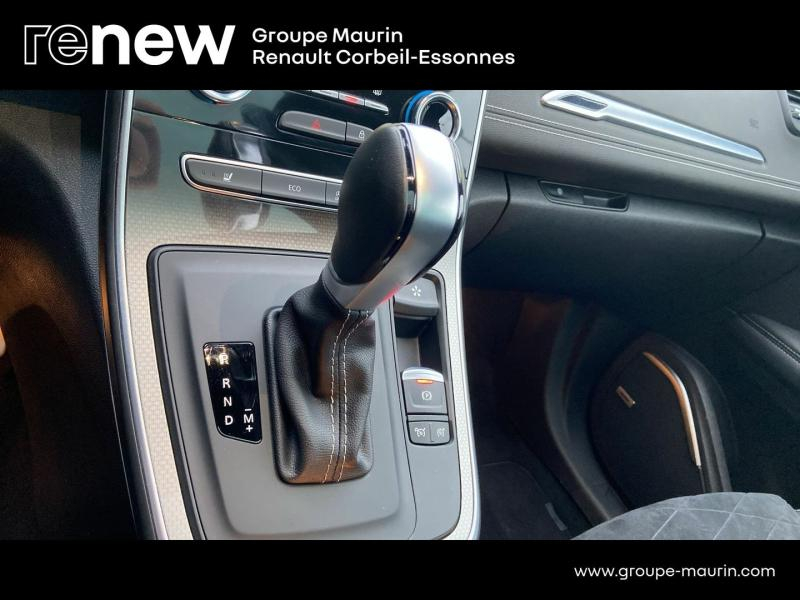 Photo 13 de l’annonce de RENAULT Grand Scenic d’occasion à vendre à CORBEIL-ESSONNES