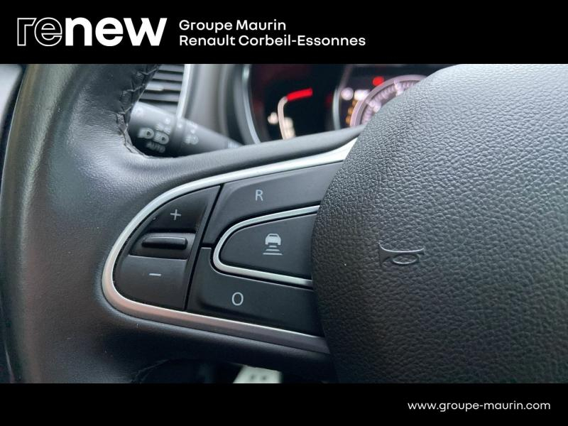 Photo 15 de l’annonce de RENAULT Grand Scenic d’occasion à vendre à CORBEIL-ESSONNES