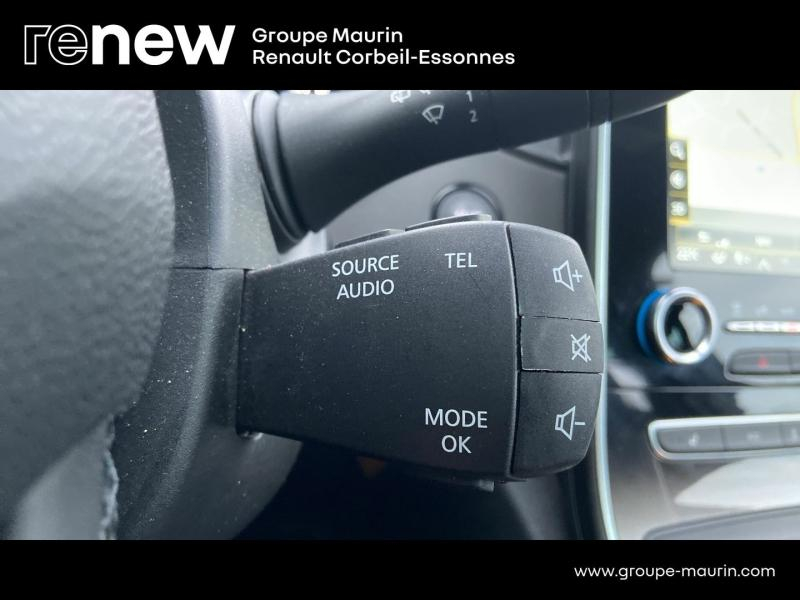 Photo 17 de l’annonce de RENAULT Grand Scenic d’occasion à vendre à CORBEIL-ESSONNES