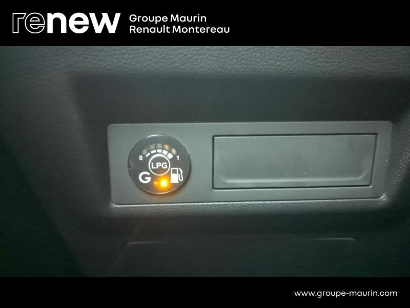 Photo 20 de l’annonce de RENAULT Captur d’occasion à vendre à VARENNES SUR SEINE