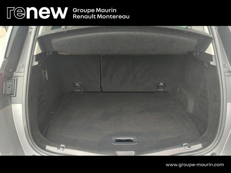 Photo 13 de l’annonce de RENAULT Scenic d’occasion à vendre à VARENNES SUR SEINE