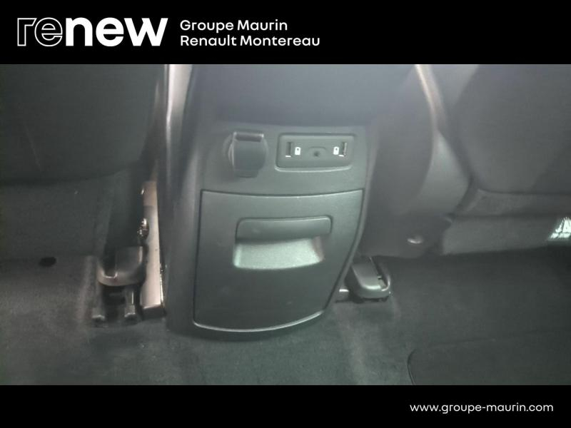 Photo 19 de l’annonce de RENAULT Scenic d’occasion à vendre à VARENNES SUR SEINE