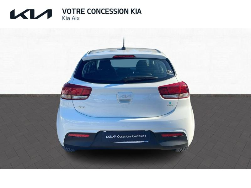 Photo 3 de l’annonce de KIA Rio d’occasion à vendre à AIX-EN-PROVENCE