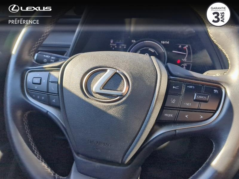 Photo 18 de l’annonce de LEXUS UX d’occasion à vendre à LATTES