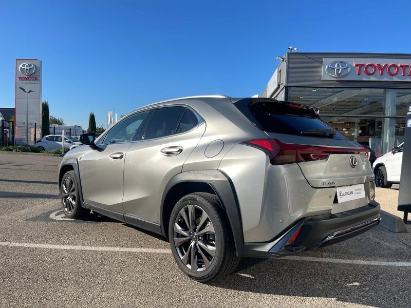 Photo 3 de l’annonce de LEXUS UX d’occasion à vendre à MONTFAVET