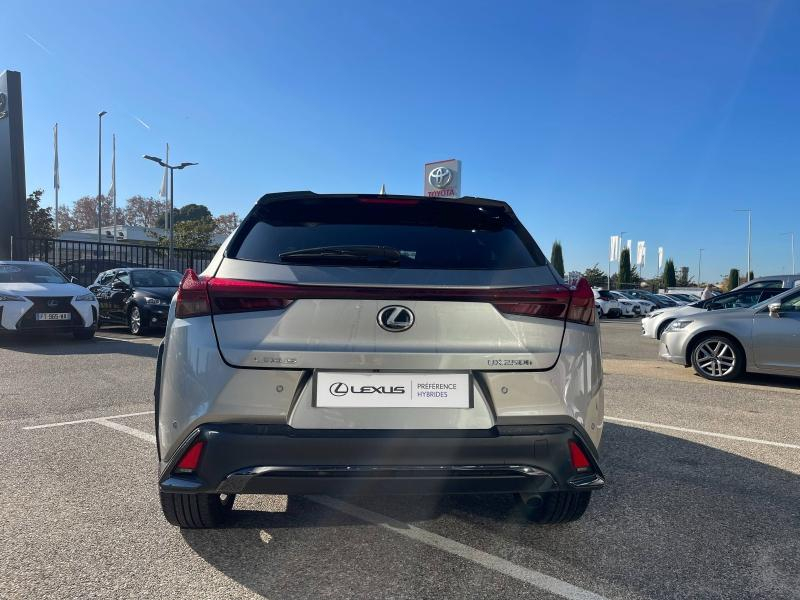 Photo 4 de l’annonce de LEXUS UX d’occasion à vendre à MONTFAVET