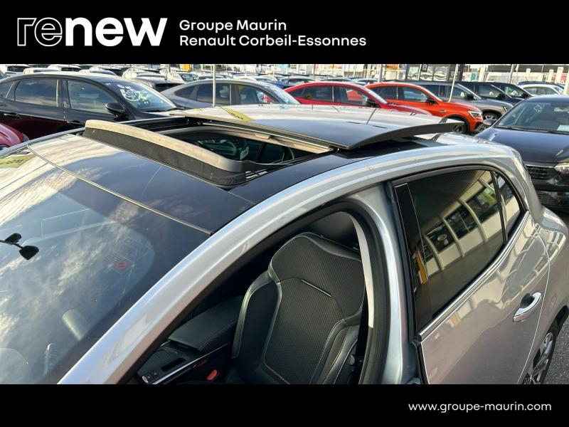 Photo 18 de l’annonce de RENAULT Megane d’occasion à vendre à CORBEIL-ESSONNES