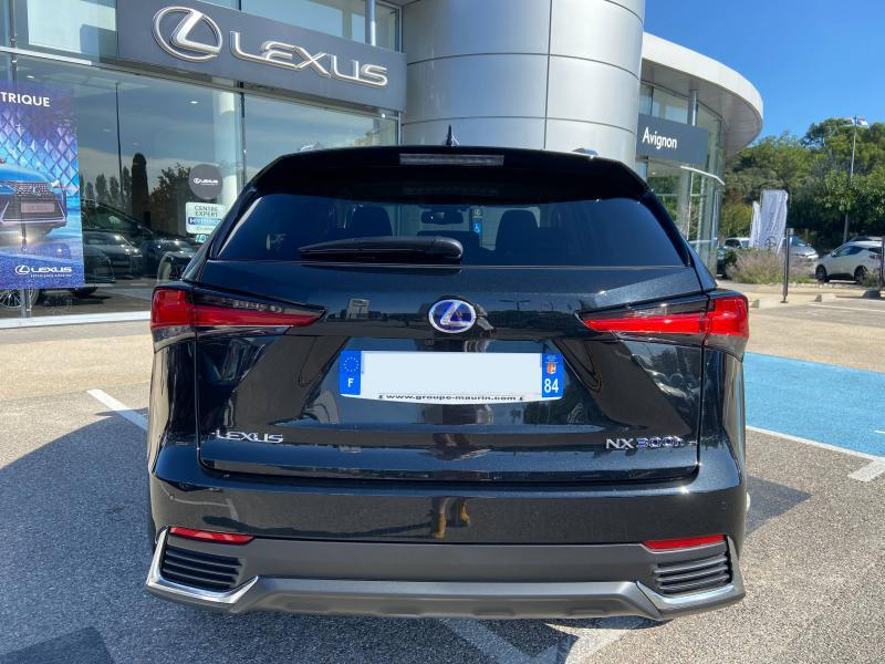 Photo 3 de l’annonce de LEXUS NX d’occasion à vendre à MONTFAVET