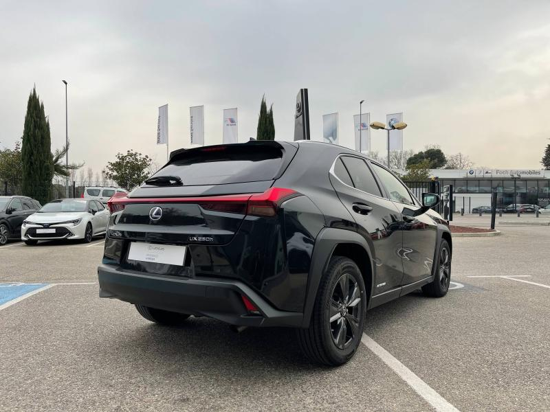 Photo 5 de l’annonce de LEXUS UX d’occasion à vendre à MONTFAVET