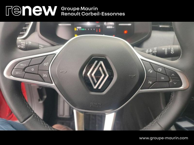 Photo 17 de l’annonce de RENAULT Clio d’occasion à vendre à CORBEIL-ESSONNES