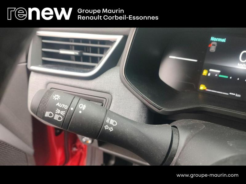 Photo 18 de l’annonce de RENAULT Clio d’occasion à vendre à CORBEIL-ESSONNES