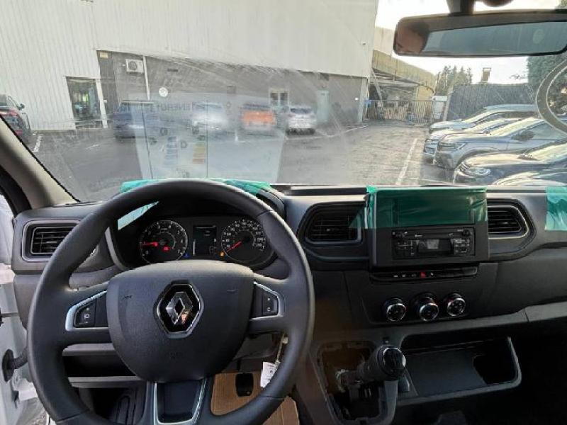 Photo 8 de l’annonce de RENAULT Master Benne VUL d’occasion à vendre à CHENNEVIÈRES-SUR-MARNE