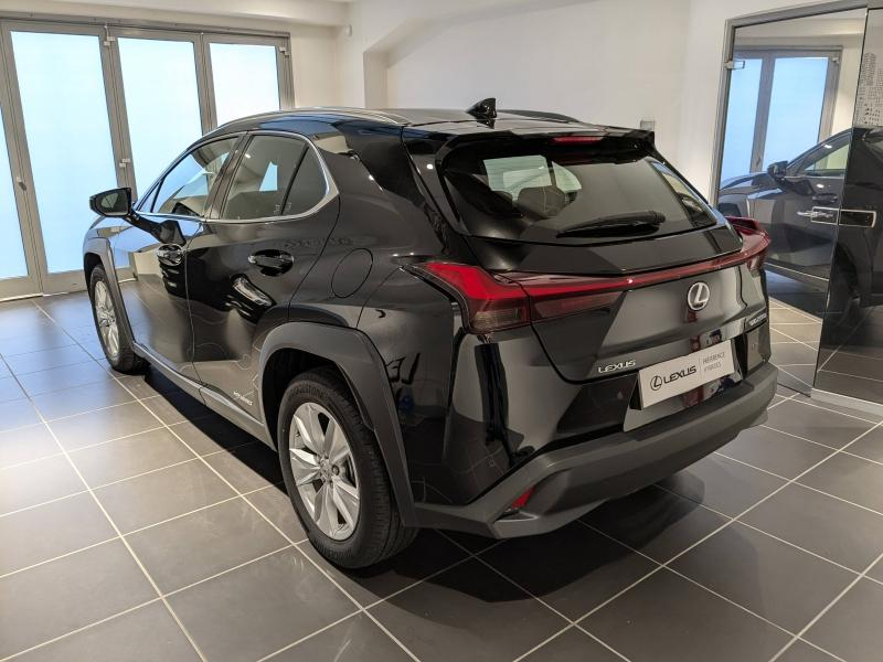 Photo 9 de l’annonce de LEXUS UX d’occasion à vendre à AUBIÈRE