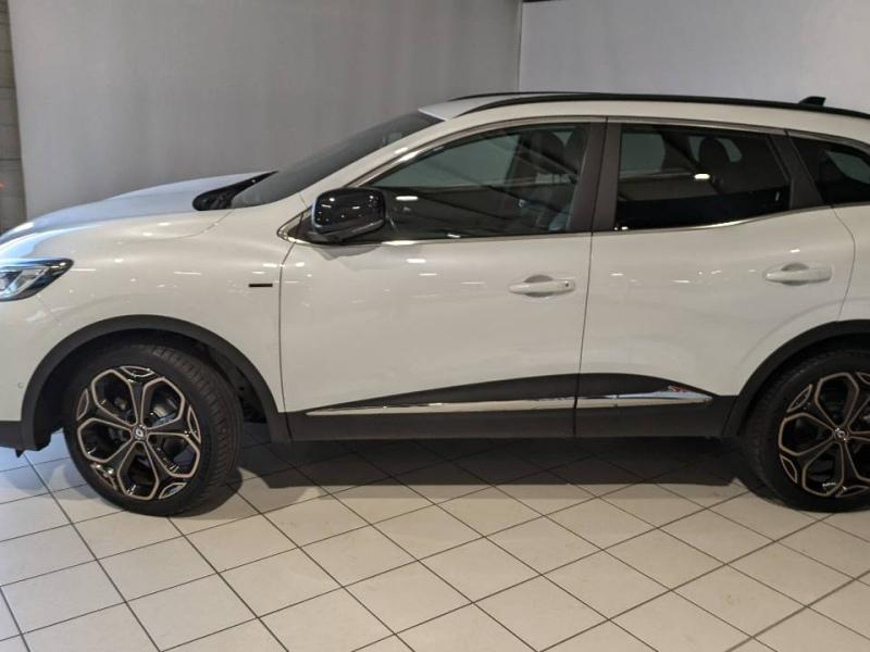 Photo 15 de l’annonce de RENAULT Kadjar d’occasion à vendre à CHENNEVIÈRES-SUR-MARNE