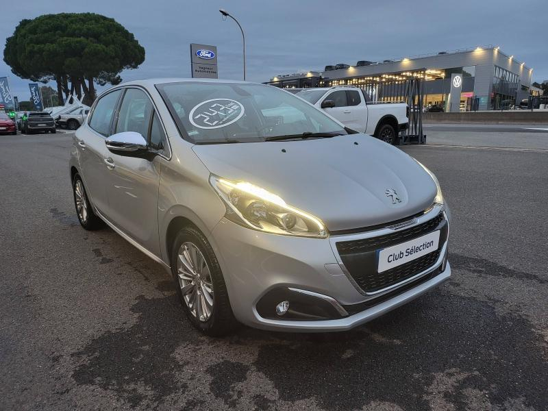 Photo 3 de l’annonce de PEUGEOT 208 d’occasion à vendre à FRÉJUS