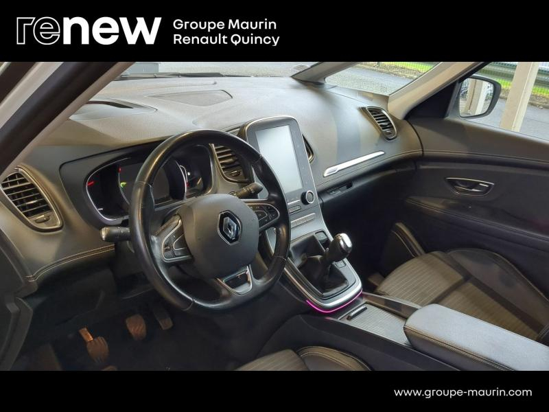 Photo 9 de l’annonce de RENAULT Scenic d’occasion à vendre à QUINCY-SOUS-SÉNART