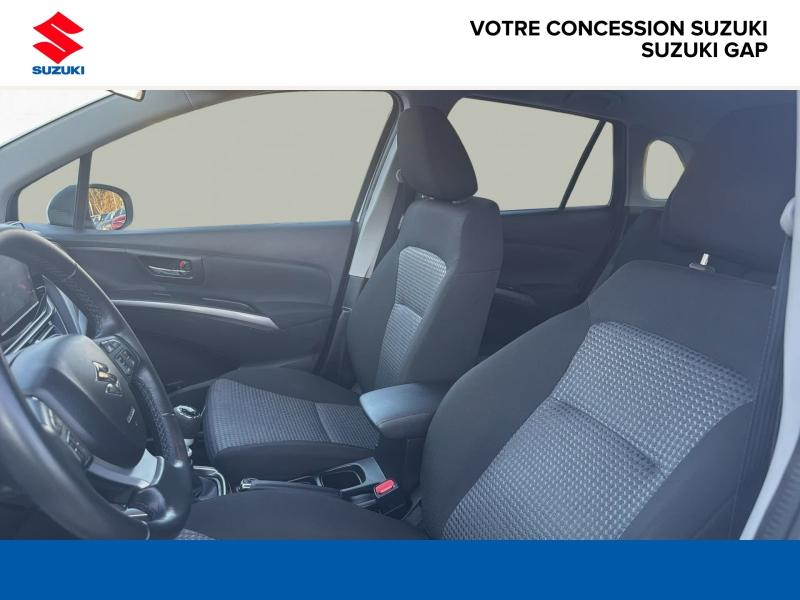 Photo 14 de l’annonce de SUZUKI SX4 S-Cross d’occasion à vendre à GAP