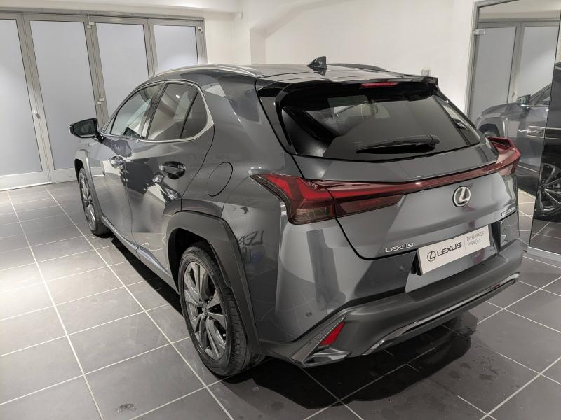 Photo 12 de l’annonce de LEXUS UX d’occasion à vendre à AUBIÈRE