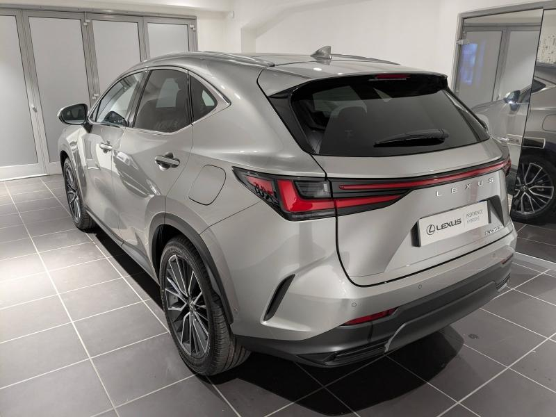 Photo 12 de l’annonce de LEXUS NX d’occasion à vendre à AUBIÈRE