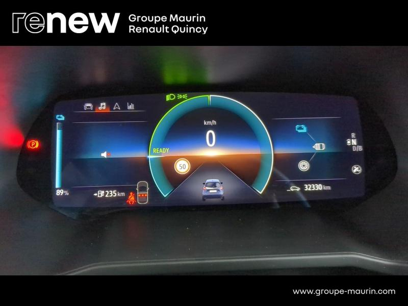 Photo 12 de l’annonce de RENAULT Zoe d’occasion à vendre à QUINCY-SOUS-SÉNART