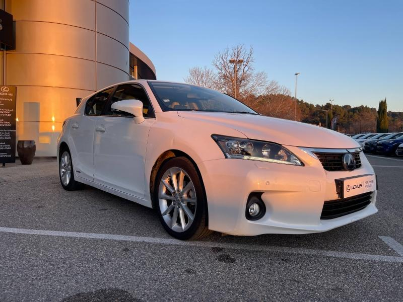 Photo 7 de l’annonce de LEXUS CT d’occasion à vendre à MONTFAVET