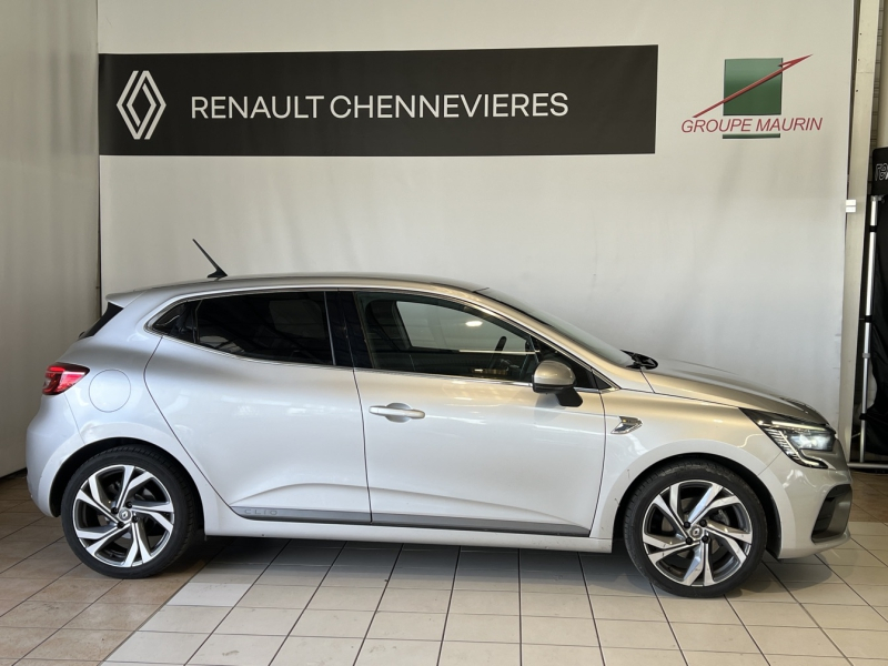 Photo 3 de l’annonce de RENAULT Clio d’occasion à vendre à CHENNEVIÈRES-SUR-MARNE